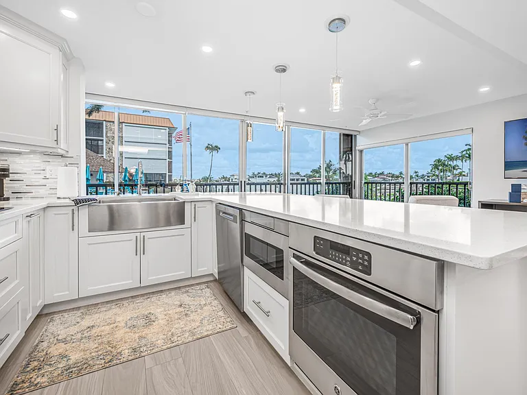 2900 Gulf Shore Blvd N #116 — Photo 6