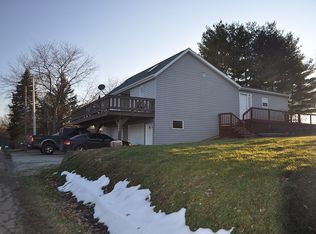 7300 S 20 E, Wolcottville, IN 46795