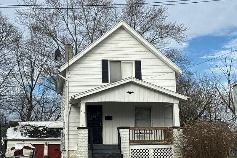1st image of 616 Noble Ave
