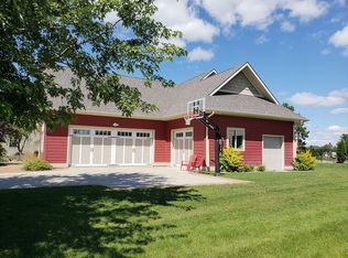 326 Maple St, Hawley, MN 56549