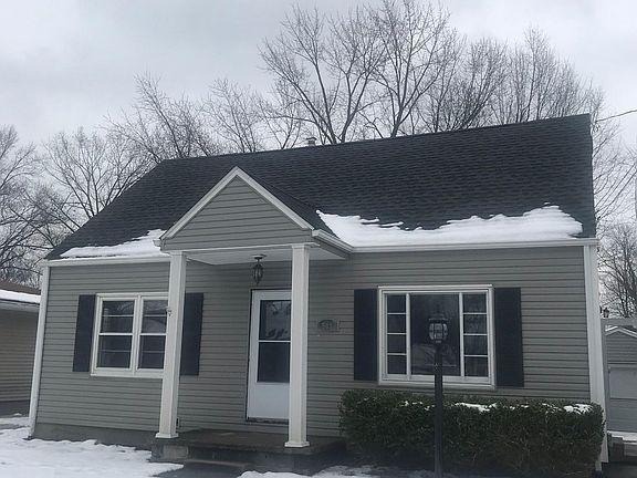 2nd image of 801 Manitou Ave
