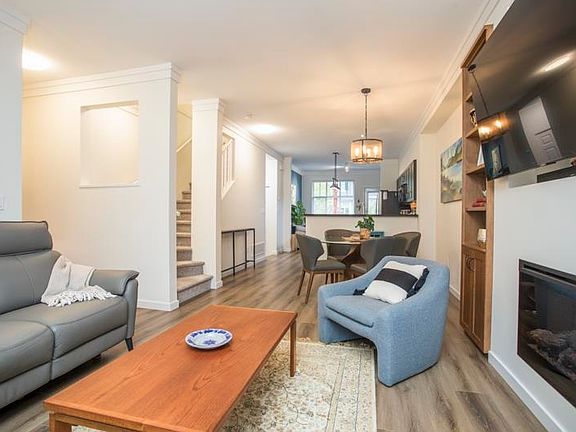 4th image of 6956 193rd St #41