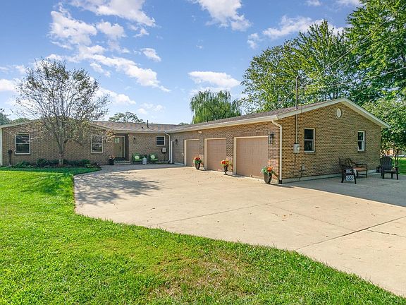 3rd image of 704 Waynoka Dr