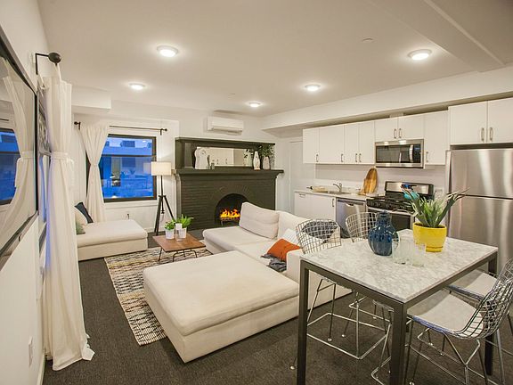 3rd image of 598 W Laurel St APT 4
