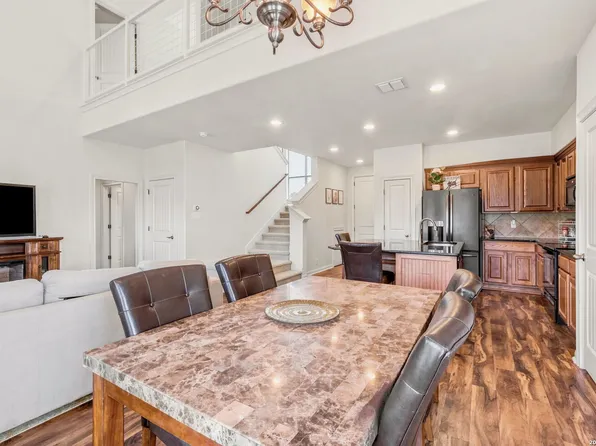 1111 Long Creek Blvd UNIT 303, New Braunfels, TX 78130