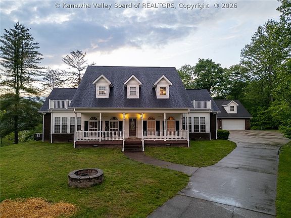 3rd image of 140 Morton Dr