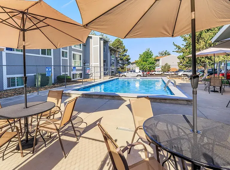 Greencrest Apartments — Photo 7