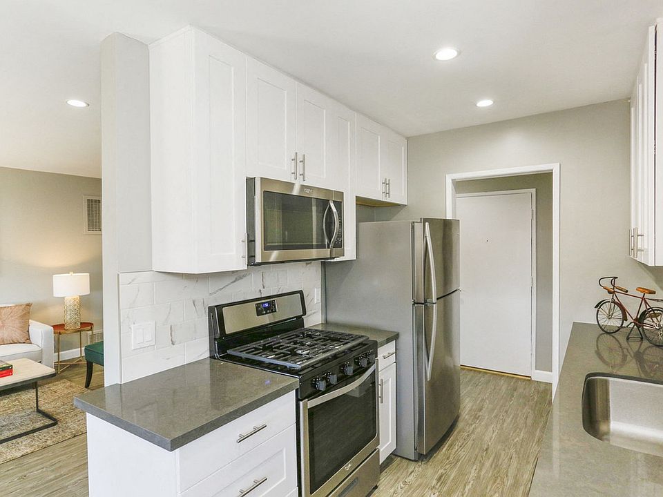1st image of 8501 S Sepulveda Blvd #A313