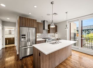 138 N Front St APT 4R, Philadelphia, PA 19106