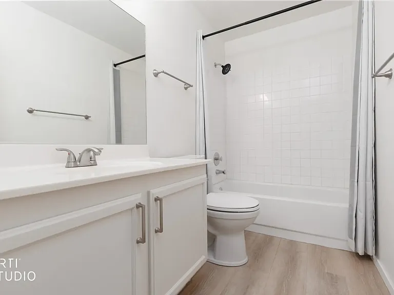 403 Mesa Blvd #202 — Photo 13