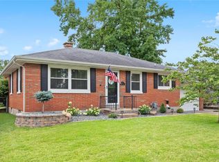 422 Roanoke Dr, Edwardsville, IL