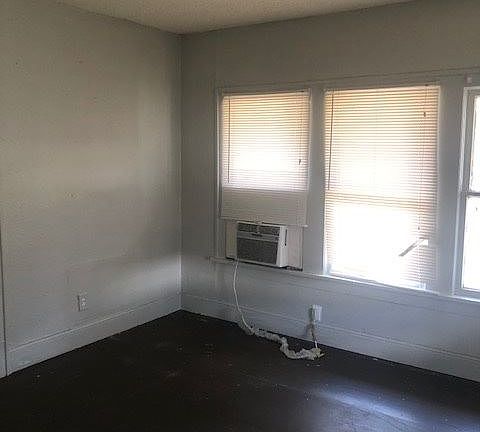 3rd image of 245 Herndon St APT D
