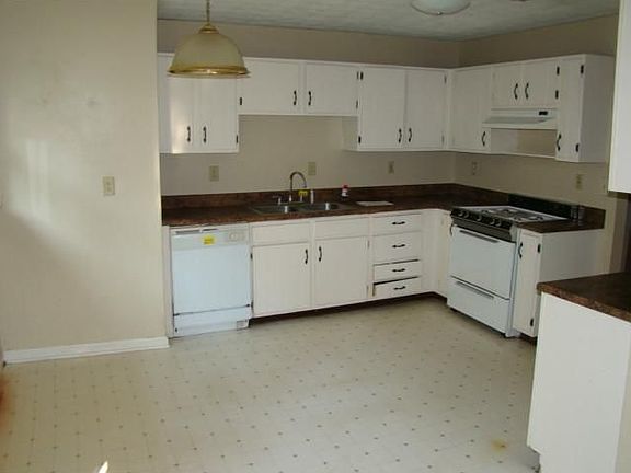 5th image of 2565 Big Oaks Dr SW