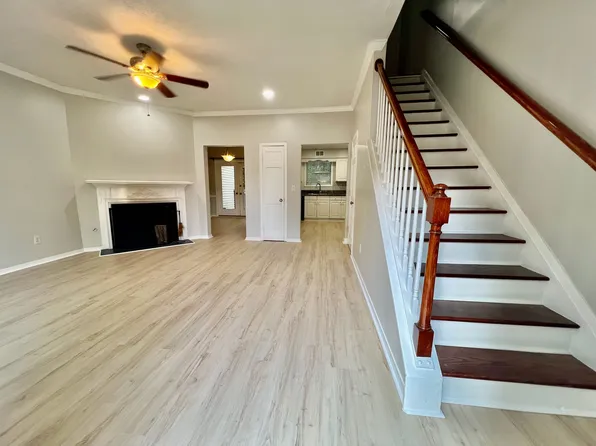 604 Wedgewood Way, Sandy Springs, GA 30350