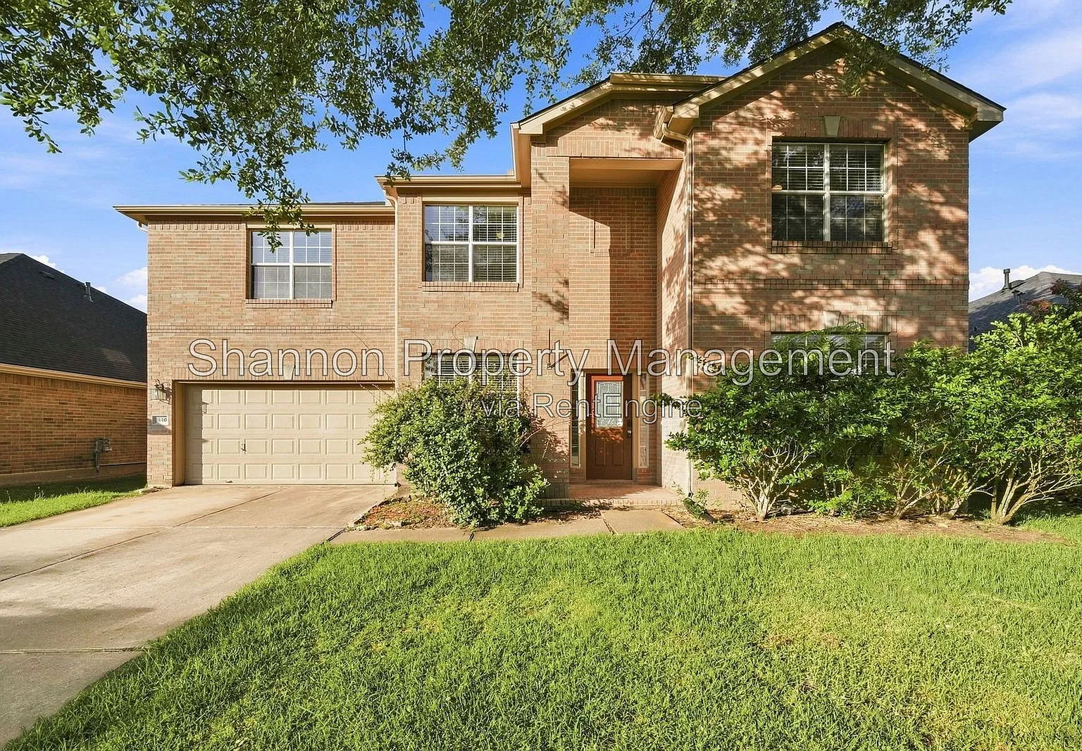 4 bed, 2.5 bath, 2742 sqft, $2,450 — Photo 1