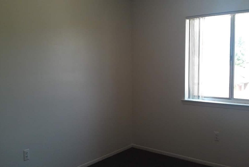 316 Bondie St Wyandotte MI Zillow