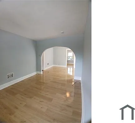 1421 W 107th St #DOWN — Photo 2