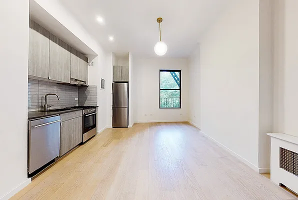 Rented by 346 Realty Group LLC | media 9