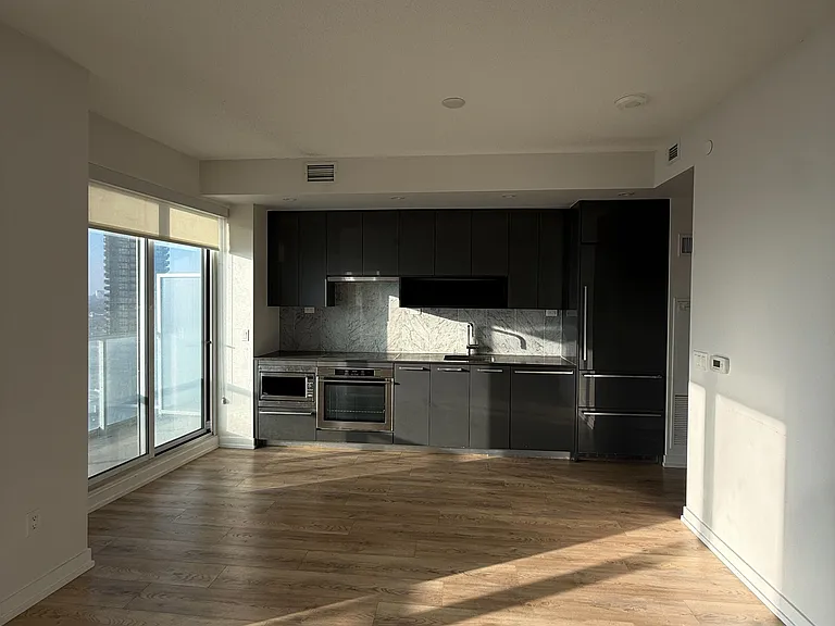 117 McMahon Dr #3903 — Photo 13