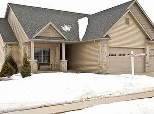 2222 Scenic Point Dr SW, Rochester, MN 55902