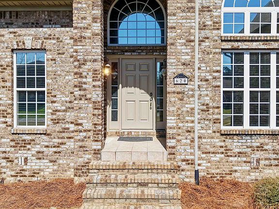 2nd image of 620 Lovett Pl
