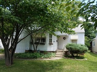 2226 N Water St, Decatur, IL 62526