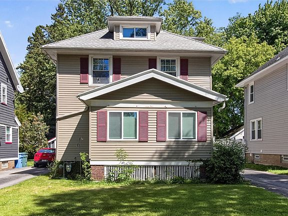 3rd image of 80 Pershing Dr
