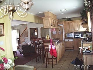 4th image of 1684 New Hyde Park Rd