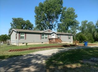129 W Nicole St, Haysville, KS 67060