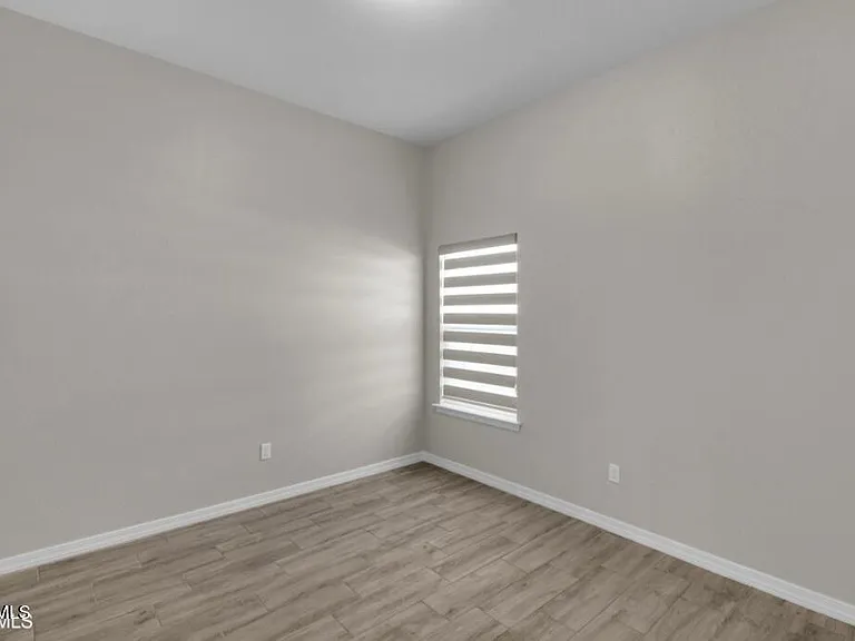 13729 Vista Lagos Ave — Photo 27