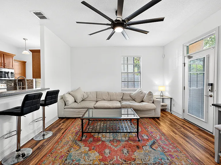 864 17th Ave N #1 — Photo 7