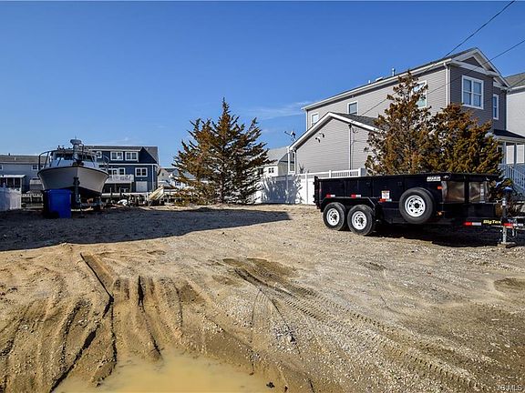 2nd image of 19 Jeffrey Dr