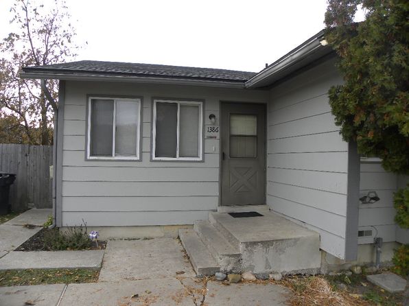 1386 Country Manor Dr