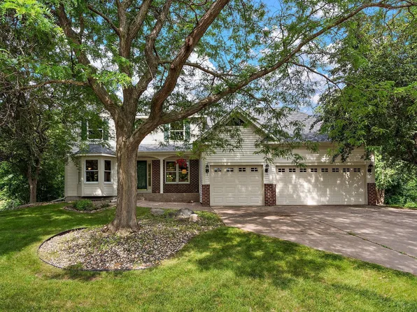 2572 Windsor Ln, Woodbury, MN 55125