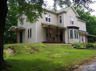 25 Rice St, Dallas, PA 18612