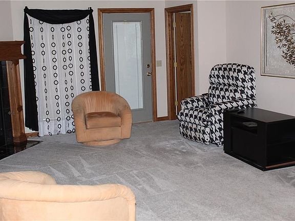 5th image of 108 SW 91st St