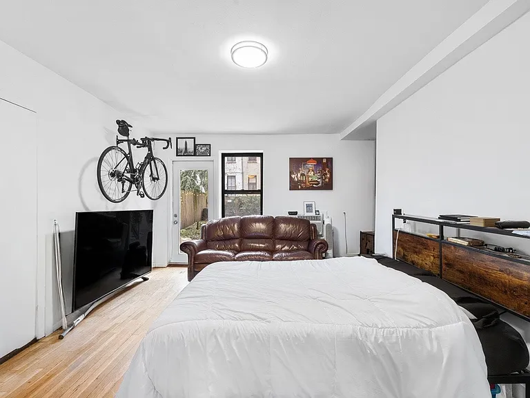 466 W 23rd St #1B — Photo 3