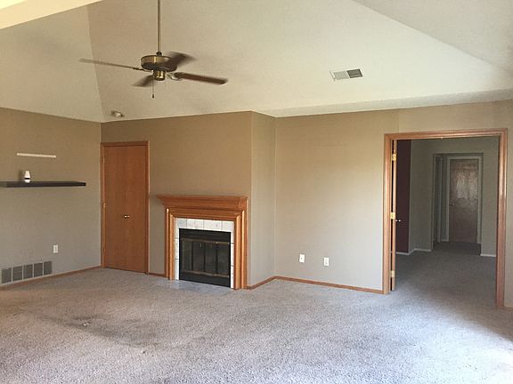 3rd image of 1133 NW 12th St APT C