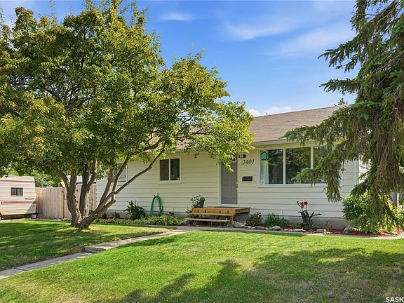 2nd image of 2401 Dufferin AVENUE