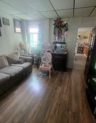 5th image of 272 Lincoln St
