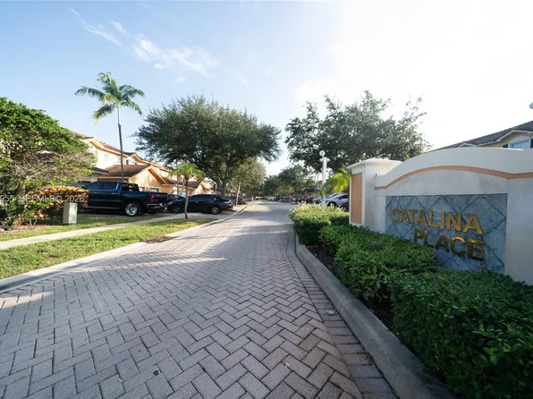 6453 Catalina Ln, Tamarac, FL 33321