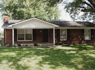 9013 Lyneve Dr, Louisville, KY 40272