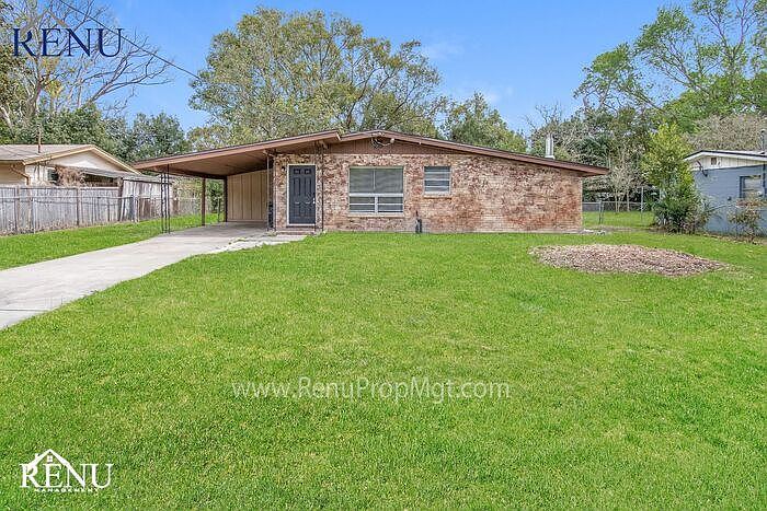 1st image of 506 Clermont Dr W