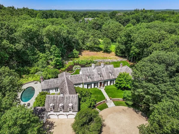 100 Chestnut St, Weston, MA 02493
