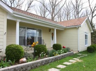 210 S Lake Dr, Hillsboro, MO