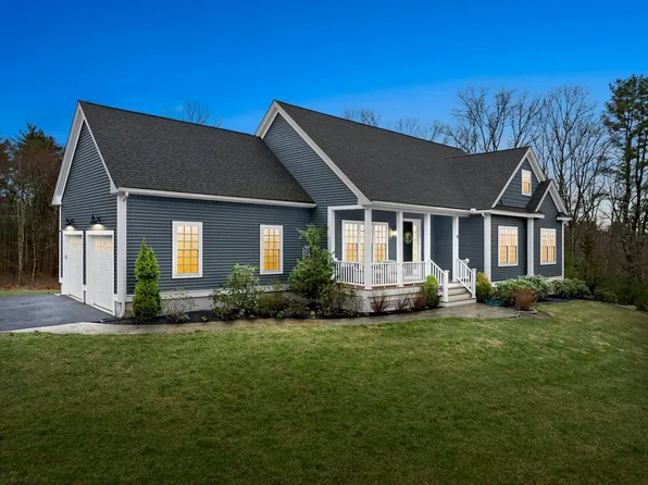 15 Kettle Hill Rd, Uxbridge, MA 01569