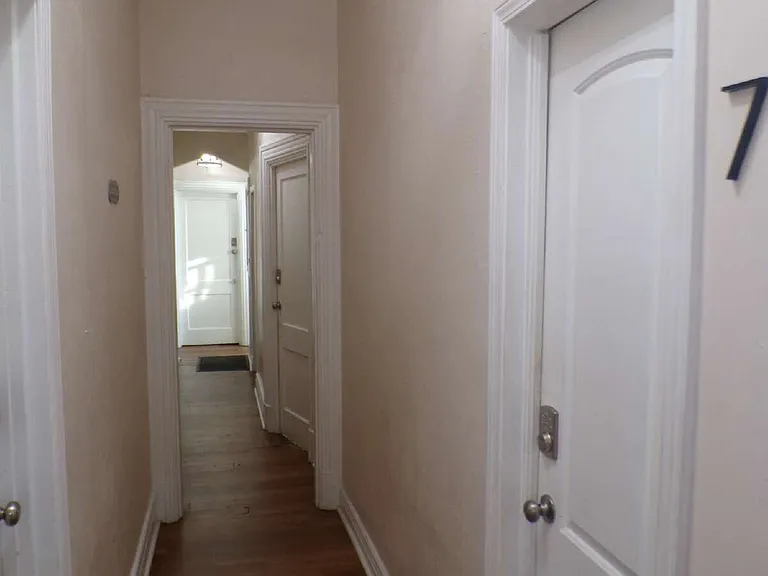 308 E Jacob St #7 — Photo 6