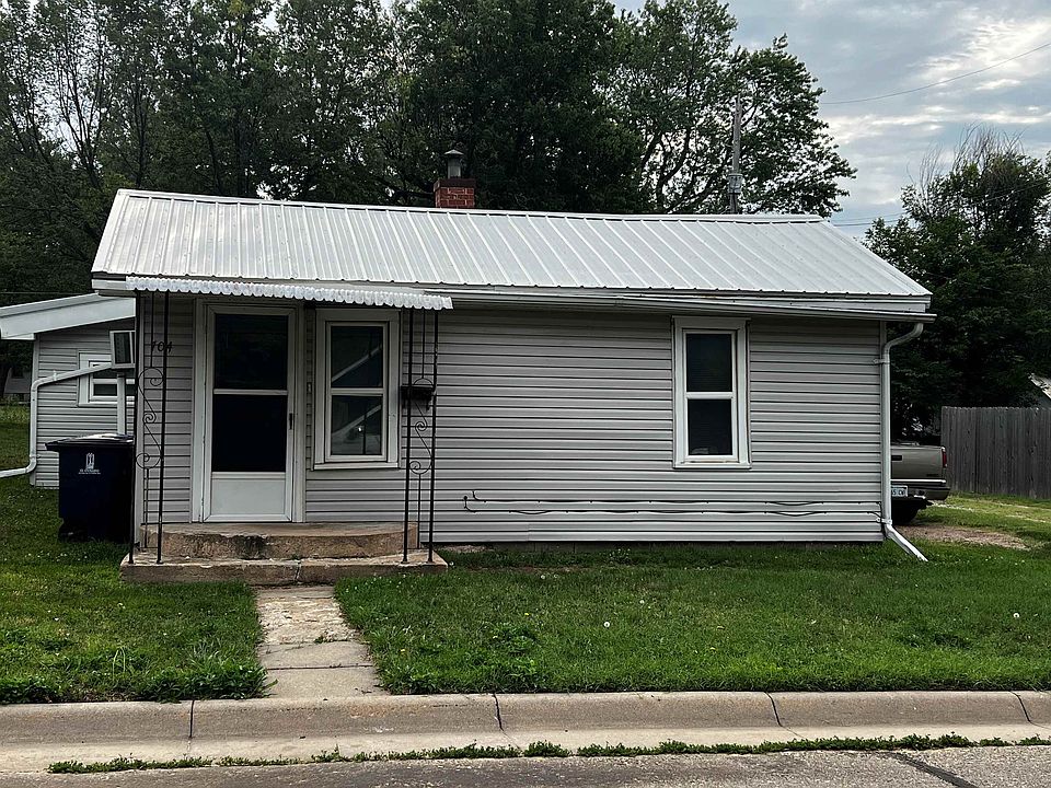 2nd image of 704 S Alleghany St