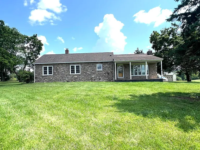 1861 Lesher Mill Rd — Photo 3