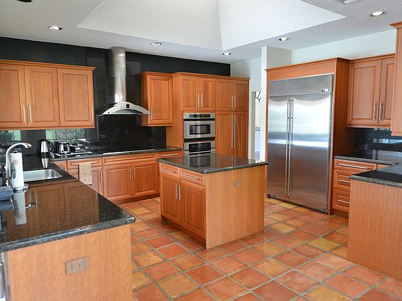 4th image of 5437 W Leitner Dr